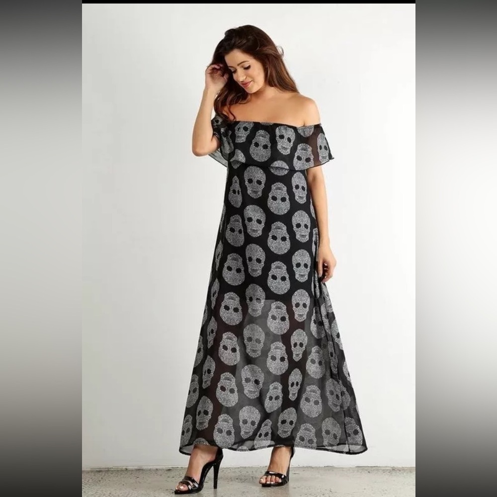 J Mode USA Maxi Dress Womens Size XL NWT Skulls Hearts Black On/Off Shoulder
